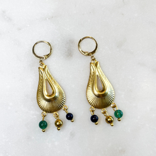 Load image into Gallery viewer, Earrings Munduk
