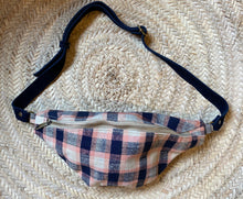 Load image into Gallery viewer, Haik fanny pack
