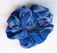 Load image into Gallery viewer, Bali Scrunchie
